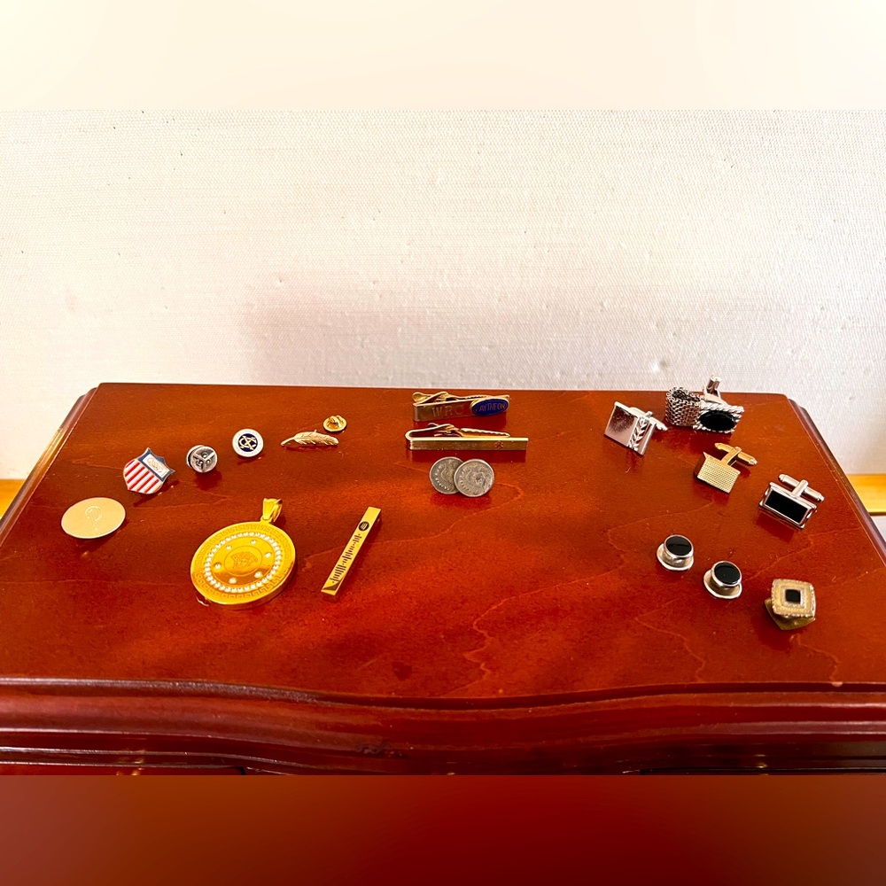 men's single JEWELRY accessories for reselling or recycle Lot of 17